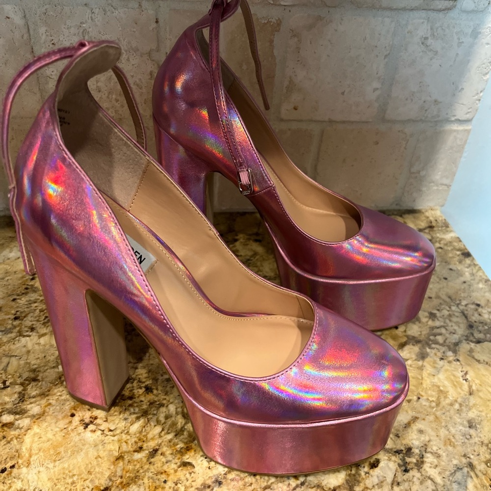 Steve Madden Skyrise platform mary janes in pink irridescent - Picture 15 of 16